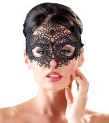 Embroidered Elegance – delikatna haftowana maska z koronkową wstążką
