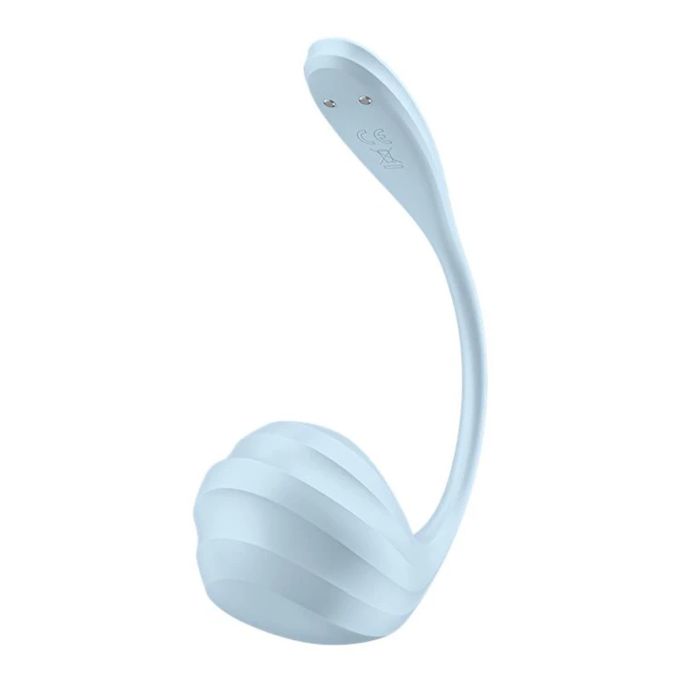 Satisfyer Smooth Petal Light Blue – wibrator do majtek i jajko z aplikacją